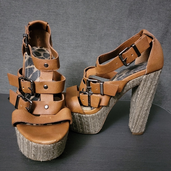 SOLD. - Picture 1 of 7